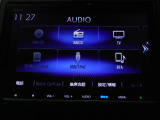 ホンダ純正ギャザズディスプレイオーディオ。フルセグTV、CD/DVD再生、Bluetoothオーディオ対応なのでお気に入りの音楽をお楽しみいただけます。