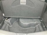 トランクフロアも広々です!