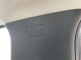 側面にもエアバックが付いて更に安心です