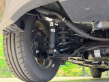 お車を安心してお乗りいただく為には、足回りの定期点検が欠かせません。サービスサポート(有償保証)では無料点検もご提供しており、安心のカーライフをお過ごしいただけるサポート体制が整っています。