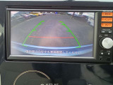 ナビゲーションの画面でバックカメラの映像を確認できます。目視確認もお忘れなく!!