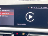 ●Apple Car Play:スマホとの有線接続で、ナビ・オーディオ再生などスマホのアプリ機能が画面でも使える便利機能です!