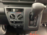 群馬ダイハツでは、安心してお乗りいただけるようにすべての車に検査・クリーニングを実施しています。