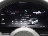 【メーターパネル】素早く車の情報が読み取れる、視認性に優れたシンプルなデザインのメーターパネルです。