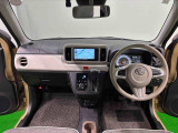 ひとつひとつのパーツを大きく、すっきりシンプルに!見易い計器類と運転し易いドライビングポジションは、視角も少なく、スクェアなボディで前方&左右の見切りが良く運転し易いクルマです