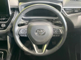 【純正革巻きステアリング】上質な革を使用することで、手にしっかり馴染みとても運転しやすいハンドルです♪