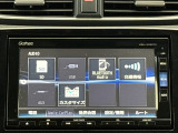 ★スマートフォンのような操作感の静電式タッチパネル。