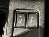 フロント両席にはシートヒーターが付いています!寒い日に便利な装備ですね。