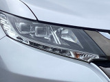 明るくて長寿命のLEDヘッドライト採用