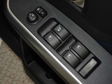電動格納式ドアミラー・パワーウインドウを装備しています。