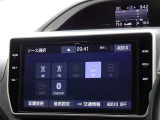 CD・DVD(再生機能)・ブルートゥース等を使用することができます。