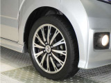 認定中古車では、厳しいHonda認定基準をクリアした厳選されたHonda認定中古車のみ、取り扱っております。「ご購入前の安心」「納車後の信頼」を車両と一緒に提供しております。
