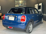 かわいいテールのデザインはほかの車にはない魅力があります。ひと目で&ldquo;MINI&rdquo;とわかるデザイン
