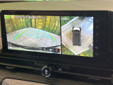 【アラウンドビューモニター】専用のカメラにより、上から見下ろしたような視点で360度クルマの周囲を確認することができます☆死角部分も確認しやすく、狭い場所での切り返しや駐車もスムーズに行えます。