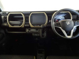 【メーター廻り】シンプルで飽きないデザイン、運転中も視界の邪魔にならない構造になっているので運転に支障もありません♪