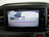 バックカメラで後方がリアルタイム映像で確認できます!商業施設や駐車場でのバック時、夜間のドライブでも安心です♪