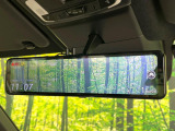 【デジタルインナーミラー】後席の大きな荷物や同乗者で後方が確認しづらい時でも安心!カメラが撮影した車両後方の映像をルームミラー内に表示。クリアな視界で状況の確認が可能です!