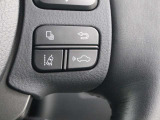 設定車速内で先行車の車速に合わせて速度を調節することで一定の車間距離を保ちながら追従走行できる「レーダークルーズコントロール(ブレーキ制御付)」を装備しています。