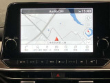 メーカーナビ(NissanConenectナビゲーションシステム)プロパイロットとリンクするナビゲーションシステム。9インチの高解像度モニターを搭載し、スマートフォンのワイヤレス充電など対応!