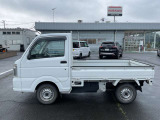 新車ショールーム・サービス工場併設のお店ですので、ご購入後の保証やアフターサービスの面もお任せ下さいませ★