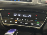 【オートエアコン】お好みの温度設定を行うことで、昼夜問わず寒暖差の大きい時期にも自動で風量を調整。快適なドライブを楽しめます。