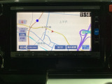 ナビゲーションはフルセグTV対応のGathers純正メモリーナビを搭載しています。Bluetoothオーディオ機能がありますので、スマートフォンなどの音楽も再生できます。