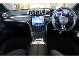 MBUX(メルセデス・ベンツ・ユーザー・エクスペリエンス)自然言語の認識機能を搭載。