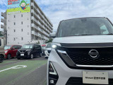 ☆ 【LEDヘッドライト】 悪天候や夜間走行時も良好な視界を確保し安心して運転できる高輝度LEDヘッドライトを装備!点灯速度が早く、消費電力も抑えられています ☆