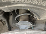 お車を安心してお乗りいただく為には、足回りの定期点検が欠かせません。サービスサポート(有償保証)では無料点検もご提供しており、安心のカーライフをお過ごしいただけるサポート体制が整っています。