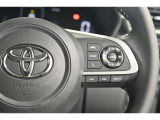 レーダークルーズコントロール(全車速追従機能付)付きです。車速に応じて追従支援してくれるので、ロングドライブも快適です。詳細は販売店スタッフまでおたずねください。