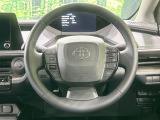 【純正革巻きステアリング】上質な革を使用することで、手にしっかり馴染みとても運転しやすいハンドルです♪