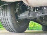 お車を安心してお乗りいただく為には、足回りの定期点検が欠かせません。サービスサポート(有償保証)では無料点検もご提供しており、安心のカーライフをお過ごしいただけるサポート体制が整っています。