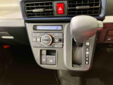 納車前にはプロのメカニックが、各部の点検を行います。ディーラーにしか出来ない品質、そしてサービスできっと満足していただけると思います!