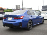 BMW・MINI認定中古車には2年間または1年間の無料保証を付帯。ご購入後も安心して、BMW・MINIならではの走りをお楽しみいただけます。