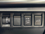 【パワーバックドア】スマートキーや運転席のボタンを押すだけでリアゲートが自動で開閉します!荷物を持っている時や、高い位置にあるバックドアを閉める際に便利な機能です♪