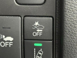 【HondaSENSING:衝突軽減ブレーキ[CMBS]】システムが前方の車・障害物に衝突すると判断した場合、自動でブレーキを作動させ、衝突した時の被害を軽減します。