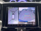 上からまる見え!全方位モニターの画像です。純正ナビに映してあります。お車を真上から見たような映像をミラーやナビ画面に映し出す事によって、車両の周囲を確認し、駐車時や発進時の運転をサポート。