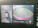 まるで上空から見下ろしているような感じで駐車が楽にできるインテリジェントアラウンドビューモニター!幅寄せが苦手な方でもサイドビューで確認することができますよ♪