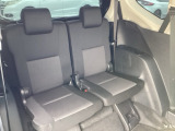 3列目もゆったり!家族やお友達と楽しくお出かけください。