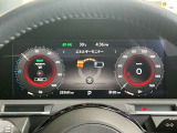 視認性の良い大型2眼式のスピード&タコメーター☆カラーディスプレイには運転をサポートするさまざまな情報を表示します☆