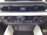 運転席&助手席シートヒーターが付いてます。寒い冬でもスイッチONで座面をあたたかくして、ドライブをさらに快適にしてくれます。HI・MID・LOWの3段階で温度設定が可能です。