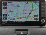 安心の純正メモリーナビゲーション(VXU-215VZi)が装備されております。純正品なので保証対象となり安心してお使いいただけます。