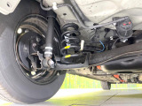 お車を安心してお乗りいただく為には、足回りの定期点検が欠かせません。サービスサポート(有償保証)では無料点検もご提供しており、安心のカーライフをお過ごしいただけるサポート体制が整っています。