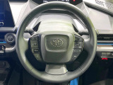 【純正革巻きステアリング】上質な革を使用することで、手にしっかり馴染みとても運転しやすいハンドルです♪