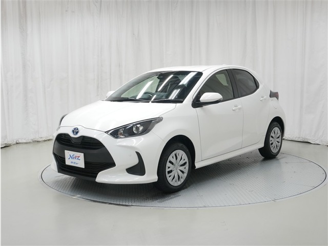 ヤリス 1.5 ハイブリッド X E-Four 4WD