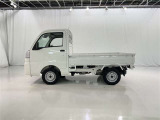 色は人気のホワイトです。