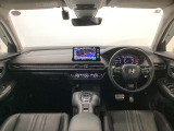 【前方視界】開放的な前方視界!運転がしやすく疲れにくいです♪窓が大きく、見通しがとっても良いおクルマですよ♪