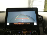 バックカメラ搭載車両です★駐車が苦手な方もスムーズに駐車できますよ!!
