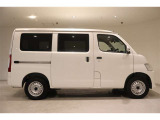 荷物の積み降ろしの作業のはかどる運転席側、スライドドア!