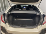 広々としたカーゴスペース。週末のお買い物や長期旅行のたくさんの荷物も積載できます。